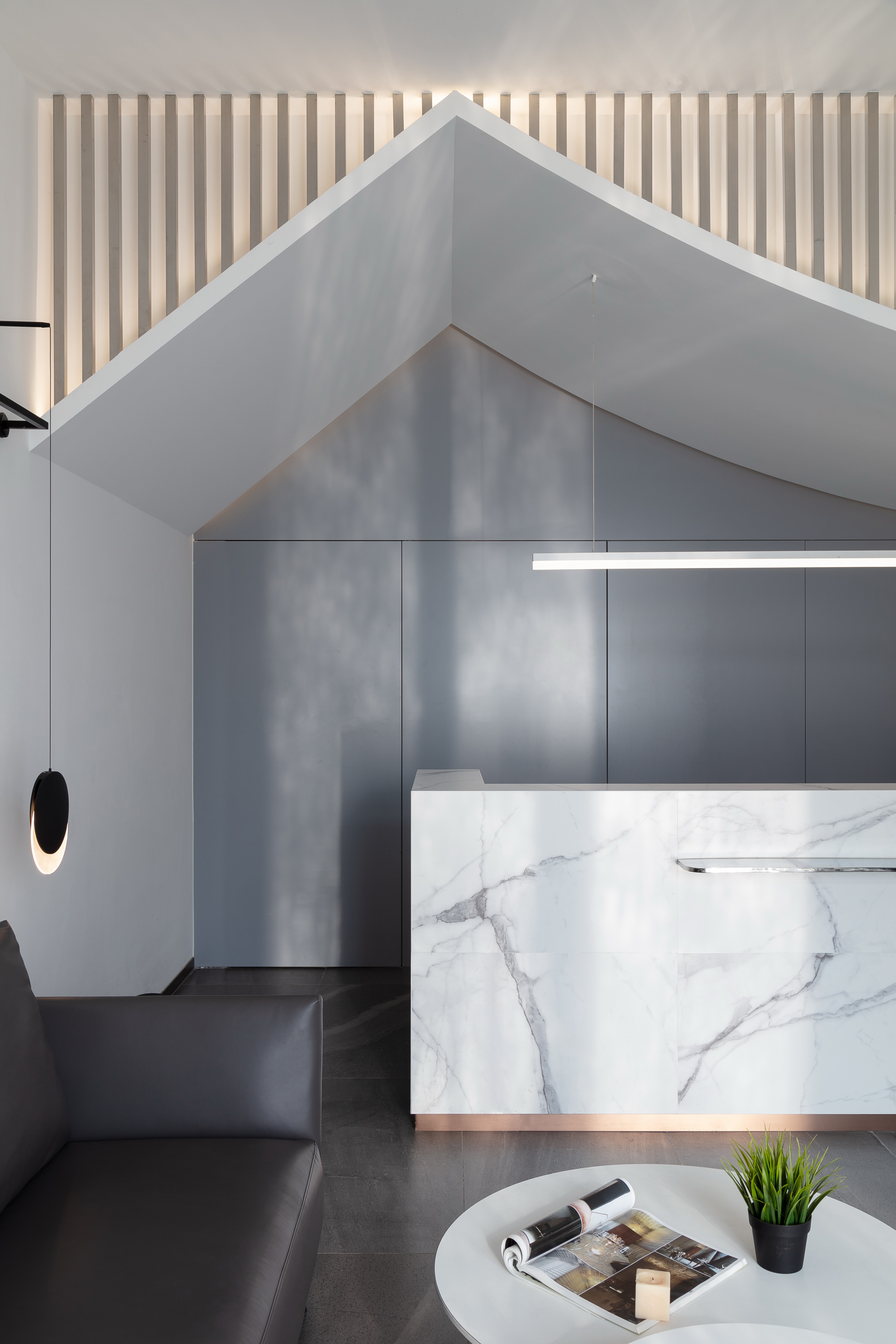 1000 多平的辦公室這么裝修會(huì)更敞亮